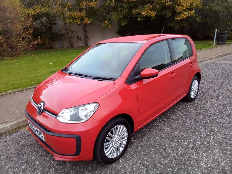 VOLKSWAGEN UP