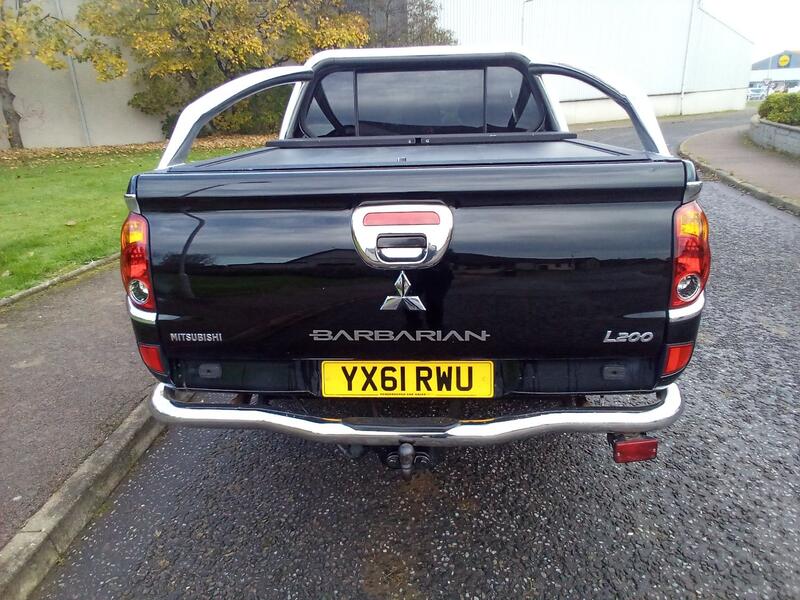 MITSUBISHI L200