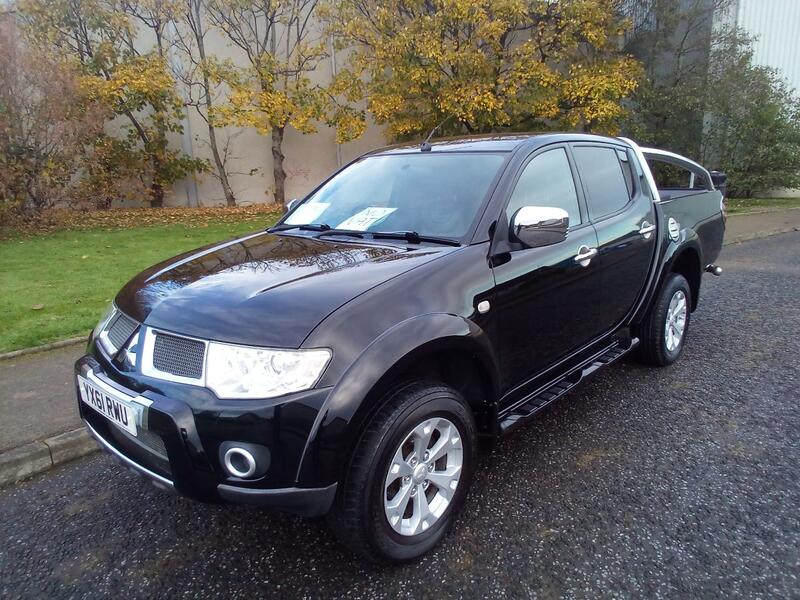 MITSUBISHI L200
