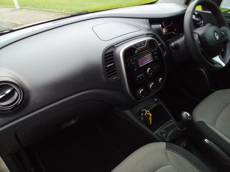RENAULT CAPTUR