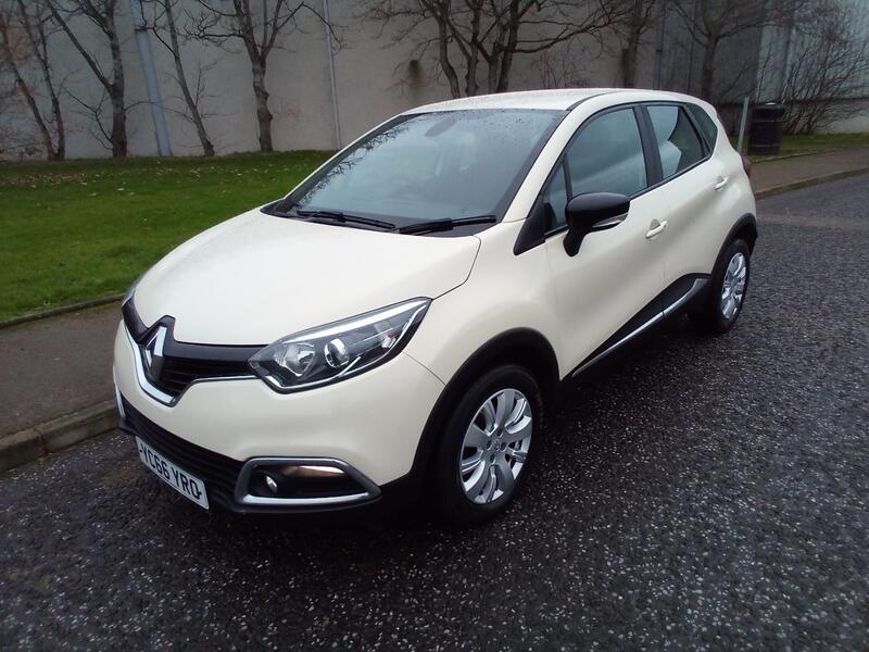 RENAULT CAPTUR