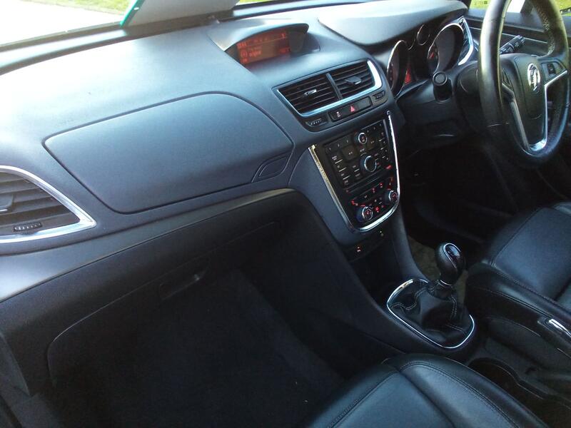 VAUXHALL MOKKA