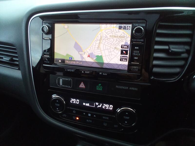 MITSUBISHI OUTLANDER