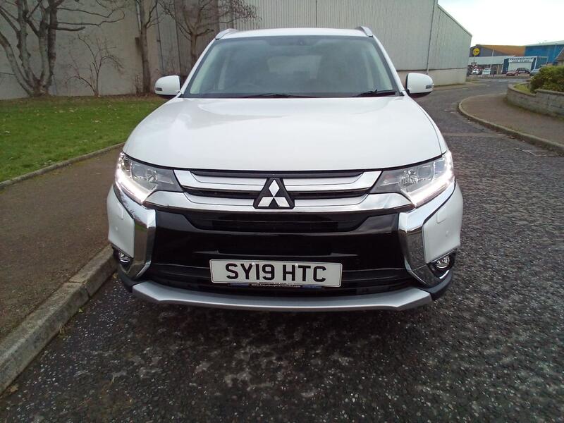 MITSUBISHI OUTLANDER
