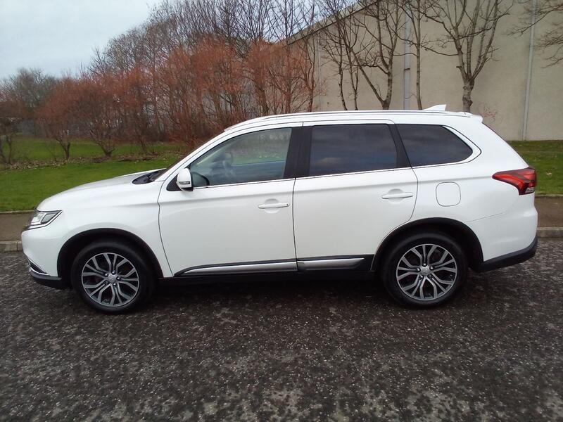 MITSUBISHI OUTLANDER