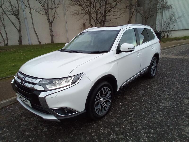 MITSUBISHI OUTLANDER