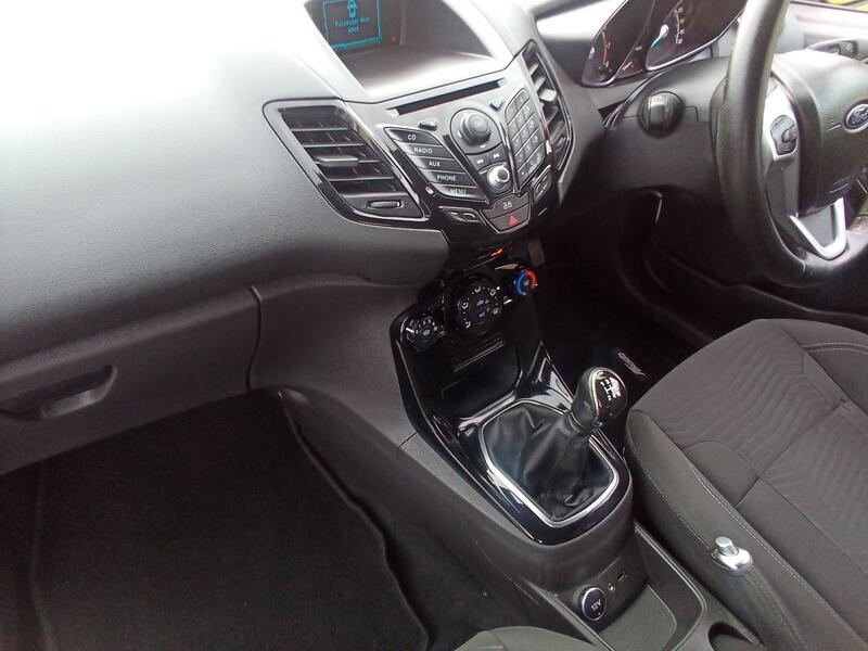 FORD FIESTA