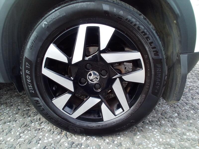 VAUXHALL MOKKA